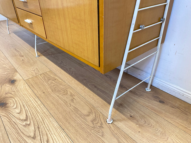 WMK I Kultiges modulares DDR Stringregal Babett aus 1970 mit Vitrine & Kommoden I Regalsystem Leitermöbel String Regal Bücherregal Bücherschrank Regalwand Sideboard Mid-Century Vintage VEB 60er 70er