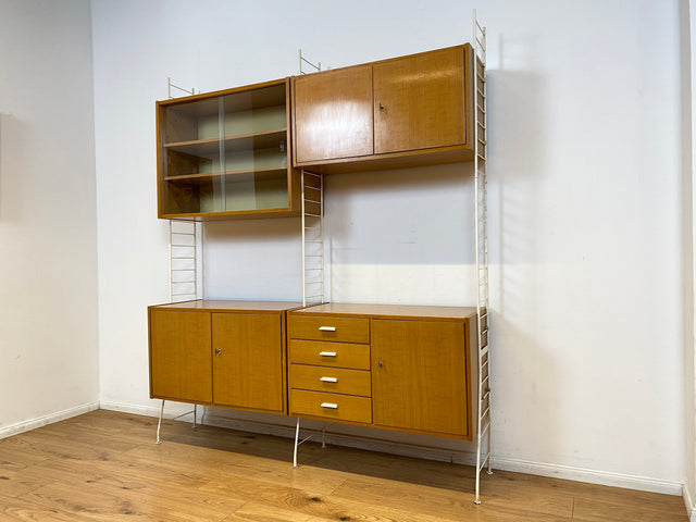 WMK I Kultiges modulares DDR Stringregal Babett aus 1970 mit Vitrine & Kommoden I Regalsystem Leitermöbel String Regal Bücherregal Bücherschrank Regalwand Sideboard Mid-Century Vintage VEB 60er 70er