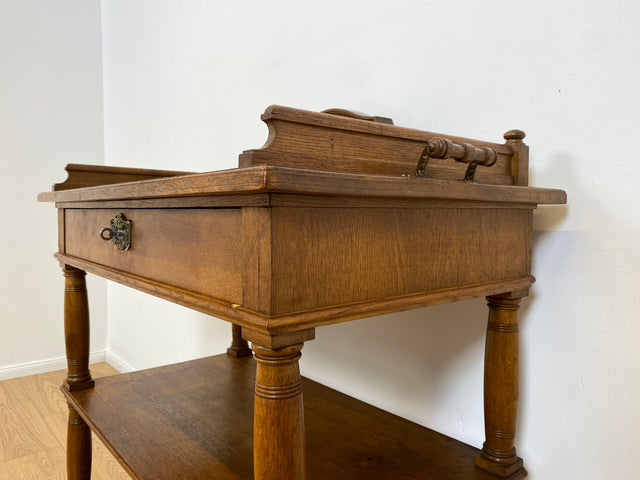 WMK # Sehr gut erhaltene nordische antike Anrichte, Vollholz, mit Schublade & Ablagen # Beistelltisch Holztisch Küchenschrank Küchenregal Geschirrschrank Kommode Konsole Flurkommode Jugendstil Vintage