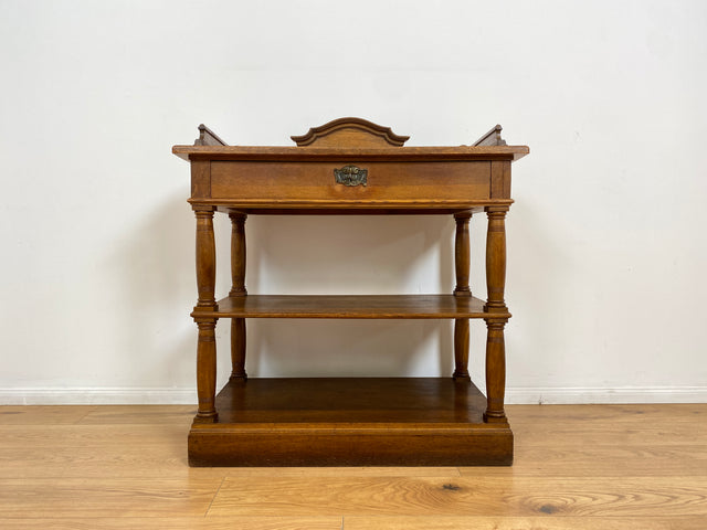 WMK # Sehr gut erhaltene nordische antike Anrichte, Vollholz, mit Schublade & Ablagen # Beistelltisch Holztisch Küchenschrank Küchenregal Geschirrschrank Kommode Konsole Flurkommode Jugendstil Vintage