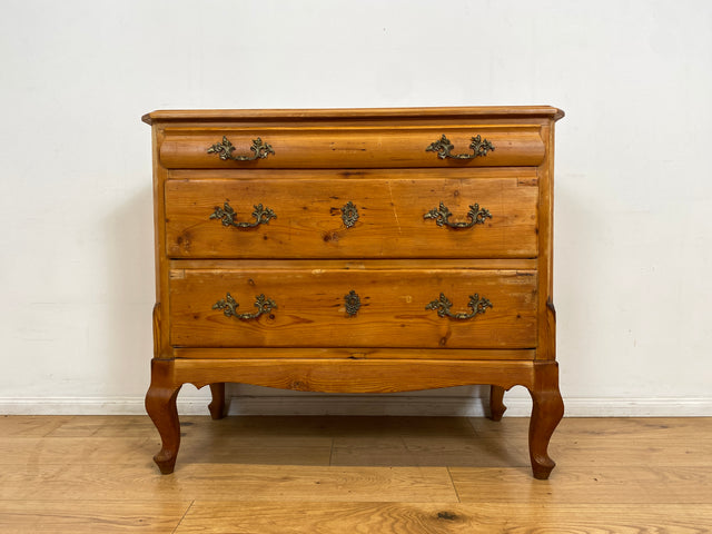 WMK I Wunderschöne nordische antike Kommode aus vollem Holz mit Schubladen und Messinggriffen I Schubladenkommode Wäschekommode Schrank Wickelkommode Chest Weichholz Barock Rokoko Vintage Berlin Köln