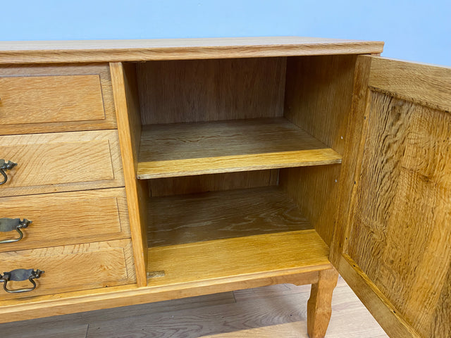 WMK # Hochwertiges & sehr gut erhaltenes nordisches Vintage Sideboard aus massivem Eichenholz in antikem Stil mit Schubladen # Schrank Kommode Wäschekommode Anrichte TV-Board Fernsehschrank Stilmöbel