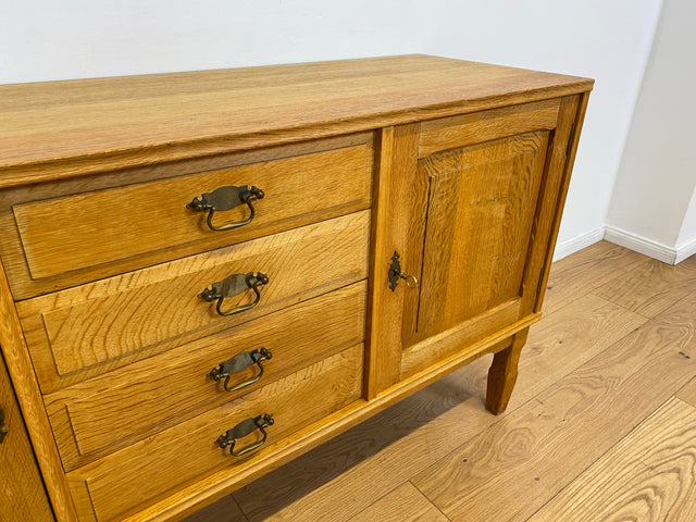 WMK # Hochwertiges & sehr gut erhaltenes nordisches Vintage Sideboard aus massivem Eichenholz in antikem Stil mit Schubladen # Schrank Kommode Wäschekommode Anrichte TV-Board Fernsehschrank Stilmöbel