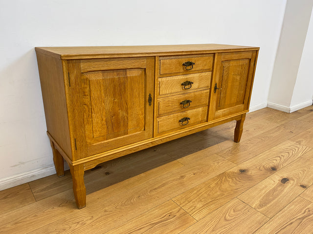 WMK # Hochwertiges & sehr gut erhaltenes nordisches Vintage Sideboard aus massivem Eichenholz in antikem Stil mit Schubladen # Schrank Kommode Wäschekommode Anrichte TV-Board Fernsehschrank Stilmöbel