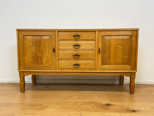WMK # Hochwertiges & sehr gut erhaltenes nordisches Vintage Sideboard aus massivem Eichenholz in antikem Stil mit Schubladen # Schrank Kommode Wäschekommode Anrichte TV-Board Fernsehschrank Stilmöbel