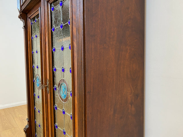 WMK # Sehr seltenes nordisches antikes Vertiko mit kunstvollen Bleiglas Fenstern, Vollholz, um 1890 # Schrank  Bücherschrank Büchervitrine Vitrine Wäscheschrank Kommode Gründerzeit Jugendstil Vintage