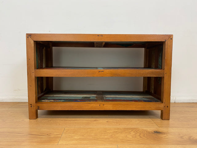 Boatwood by WMK # Farbenfrohe & nachhaltige offene Kommode aus altem Bootsholz, ein handgefertigtes Unikat aus massivem Teakholz # Regal Holzregal TV-Lowboard TV-Board Schuhregal Schuhschrank Flurbank