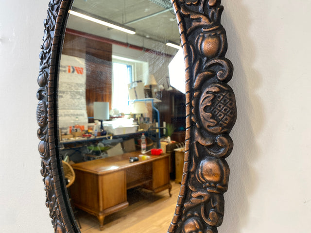 WMK I Wunderschöner ovaler 70x43cm Wandspiegel aus 1982 in reichverziertem Rahmen, ein Vintage Original aus der UdSSR I Spiegel Mirror Garderobe Flur Retro I Versand möglich I Berlin Dresden Frankfurt
