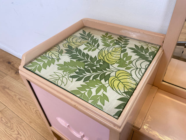 WMK I Sehr hübsche, rosa lackierte, Art Deco Frisierkommode aus vollem Holz mit großem Spiegel und Schublade I Spiegel Kommode Schmink Tisch Kommode Wäsche Ganzkörper Antik Vintage Berlin Leipzig NRW