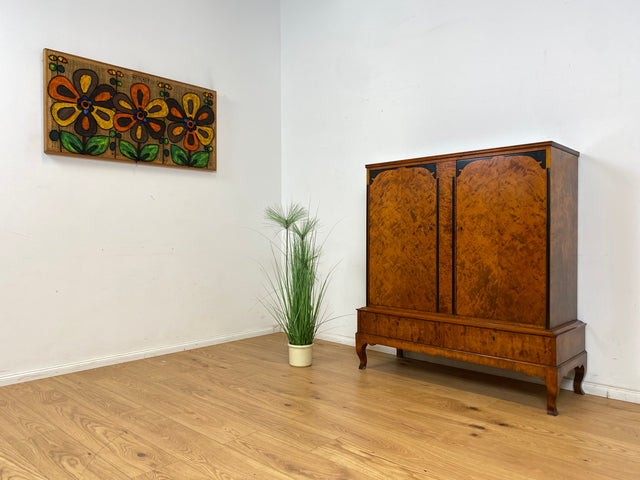 WMK Vornehmer und sehr gut erhaltener antiker schwedischer Schrank , Massivholz im edlen Wurzelholzfurnier, mit Schubladen # Leinenschrank Wäscheschrank Highboard Kommode Jugendstil Art Deco Vintage