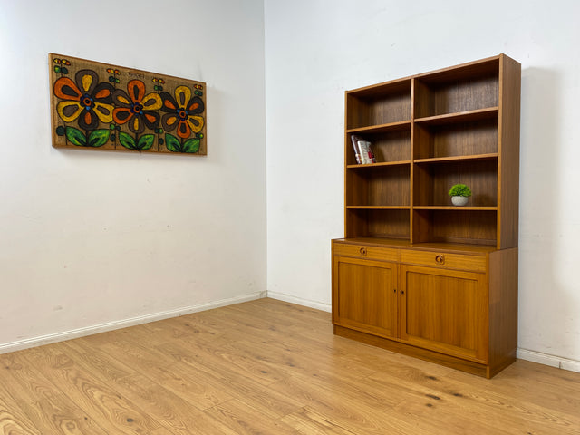 WMK Formschlichter und sehr gut erhaltener skandinavischer Bücherschrank aus 1970ern in Teakholz mit Schubladen & verstellbaren Regalböden # Regal Bücherregal Highboard Kommode Danish Design Vintage