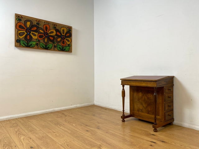 Schreib Pult Schmink Kommode Desk WMK I Edler 50er Jahre Schreibpult in antikem Davenport Stil, Vollholz in Nussbaum , mit Klappdeckel, Schubladen & goldgeprägter Leder Einlage I Sekretär Sitz Vintage