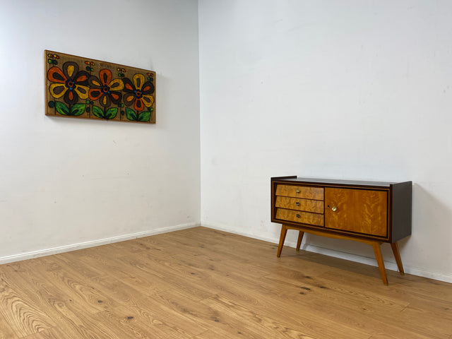 WMK Schönes & sehr gut erhaltenes Mid-Century Sideboard aus vollem Holz mit Schubladen & hübschen Messinggriffen # Kommode TV-Lowboard Fernsehkommode Wäschekommode Flurkommode Rockabilly Vintage 50er