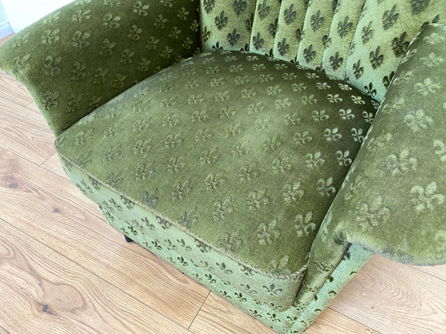 WMK I 1/2 Formschöner & sehr gemütlicher 70er Jahre Sessel auf Rollen mit samtartigem grünem Originalbezug I Cocktailsessel Armchair Lesesessel Stuhl Vintage Retro Berlin Heidelberg Hannover Würzburg