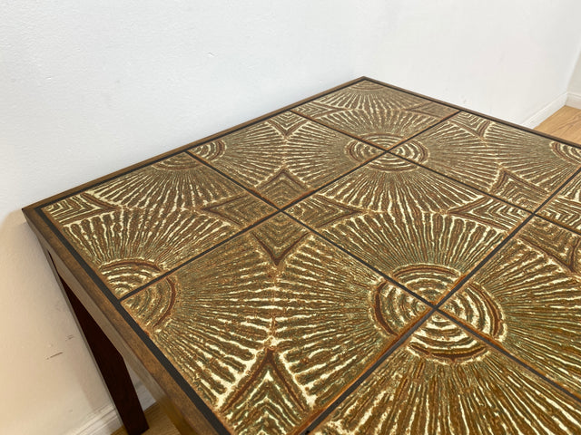 WMK Stilvoller & sehr gut erhaltener skandinavischer Couchtisch in Palisander mit kunstvoll gestalteten Fliesen # Wohnzimmertisch Fliesentisch Coffee Table Danish Design Mid-Century Vintage 60er 70er