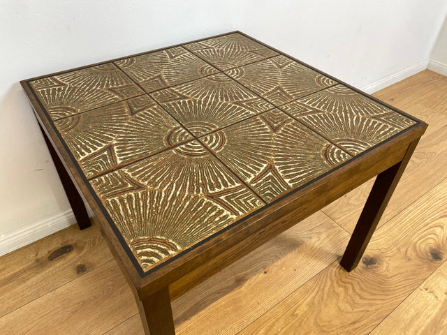 WMK Stilvoller & sehr gut erhaltener skandinavischer Couchtisch in Palisander mit kunstvoll gestalteten Fliesen # Wohnzimmertisch Fliesentisch Coffee Table Danish Design Mid-Century Vintage 60er 70er