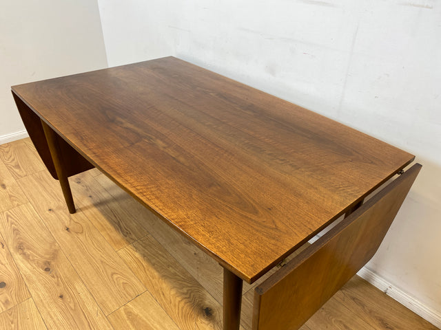 WMK I Eleganter skandinavischer Drop Leaf Esszimmertisch in Nussbaum mit hochklappbaren Erweiterungen I Esstisch Holztisch Tisch Küchentisch Dining Table Vintage 50er 60er Berlin Heidelberg München