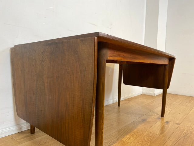 WMK I Eleganter skandinavischer Drop Leaf Esszimmertisch in Nussbaum mit hochklappbaren Erweiterungen I Esstisch Holztisch Tisch Küchentisch Dining Table Vintage 50er 60er Berlin Heidelberg München