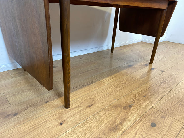 WMK I Eleganter skandinavischer Drop Leaf Esszimmertisch in Nussbaum mit hochklappbaren Erweiterungen I Esstisch Holztisch Tisch Küchentisch Dining Table Vintage 50er 60er Berlin Heidelberg München