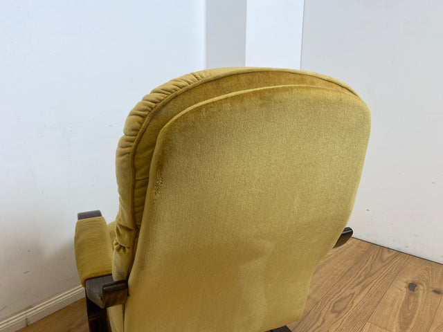 WMK 1/3 Formschöner, äußerst bequemer & sehr gut erhaltener skandinavischer Freisschwinger mit gestepptem Samtbezug # Sessel Lesesessel Relaxsessel Easy Chair Fernsehsessel Samt Vintage 70er Retro