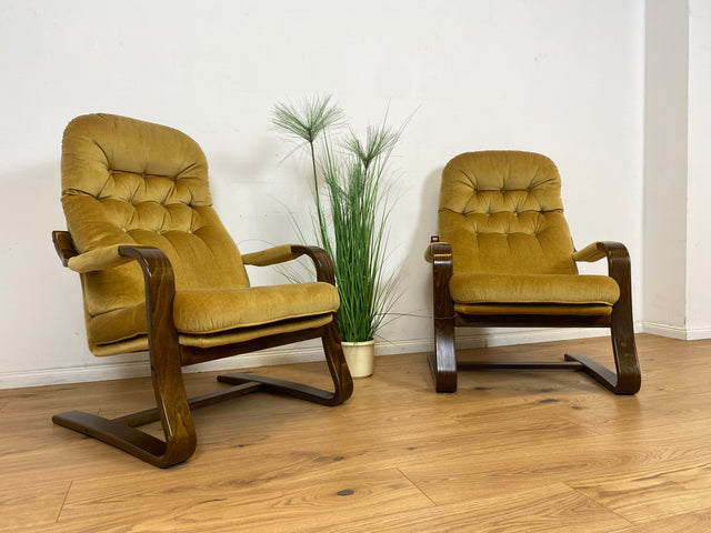 WMK 1/3 Formschöner, äußerst bequemer & sehr gut erhaltener skandinavischer Freisschwinger mit gestepptem Samtbezug # Sessel Lesesessel Relaxsessel Easy Chair Fernsehsessel Samt Vintage 70er Retro