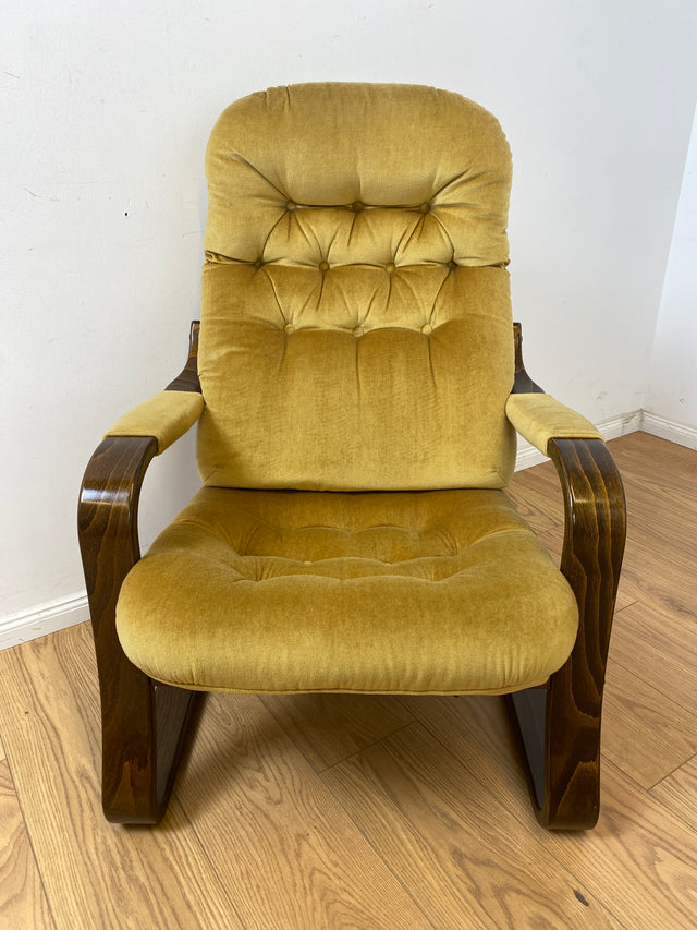 WMK 1/3 Formschöner, äußerst bequemer & sehr gut erhaltener skandinavischer Freisschwinger mit gestepptem Samtbezug # Sessel Lesesessel Relaxsessel Easy Chair Fernsehsessel Samt Vintage 70er Retro