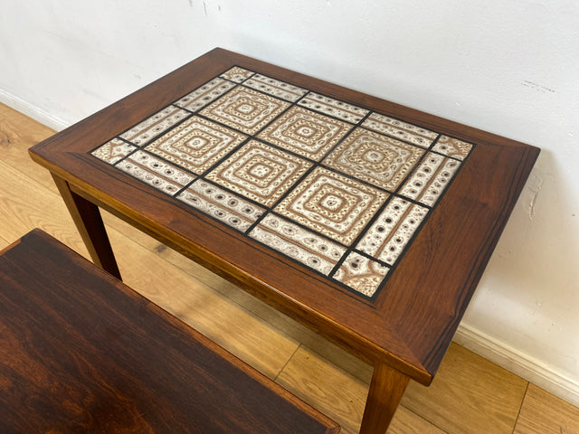 WMK Hochwertiger skandinavischer Mid-Century 3-in-1 Satztisch aus Palisander mit kunstvollen Fliesen I Couchtisch Tisch Beistellt Fliesen Nesting Coffee Table Vintage Danish Design Rosewood Berlin Ulm