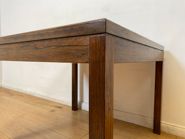 WMK I Schöner skandinavischer Mid-Century Couchtisch I Teakholz mit kunstvollen Fliesen I Tisch Wohnzimmertisch Beistelltisch Fliesentisch Coffee Table Vintage Danish Design Teak Berlin Lübeck Kassel