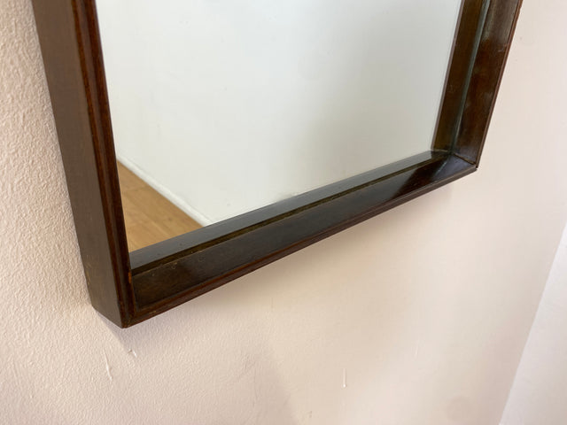 WMK I Stilvoller skandinavischer Mid-Century Designer Wandspiegel von Jørgen Christensen Snedkeri mit dunkelbraunem Nussbaum Holzrahmen I Spiegel Holzspiegel Flurgarderobe Danish Design Vintage Berlin
