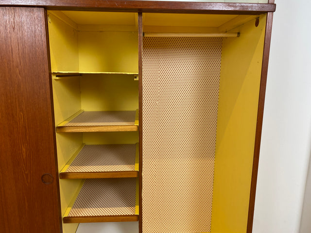 WMK # Stilvoller skandinavischer Mid-Century Kleiderschrank in Teakholz mit Aufsatz & Schiebetüren # Schrank Schlafzimmerschrank Wäscheschrank Wardrobe Danish Design Vintage Teak Berlin Hamburg Köln