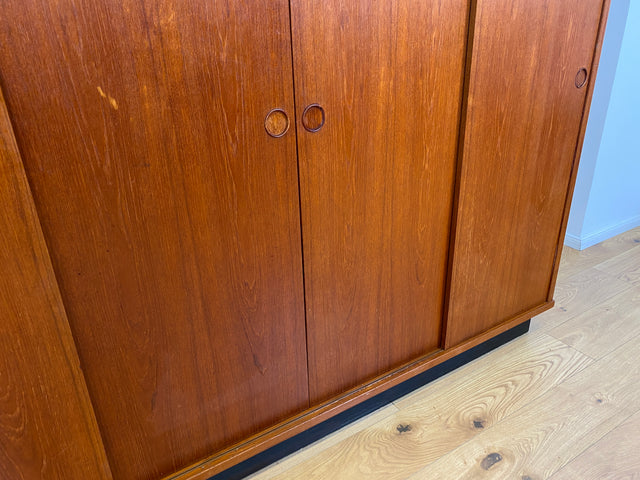 WMK # Stilvoller skandinavischer Mid-Century Kleiderschrank in Teakholz mit Aufsatz & Schiebetüren # Schrank Schlafzimmerschrank Wäscheschrank Wardrobe Danish Design Vintage Teak Berlin Hamburg Köln
