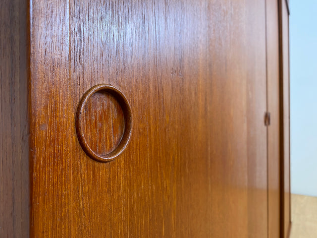 WMK # Stilvoller skandinavischer Mid-Century Kleiderschrank in Teakholz mit Aufsatz & Schiebetüren # Schrank Schlafzimmerschrank Wäscheschrank Wardrobe Danish Design Vintage Teak Berlin Hamburg Köln