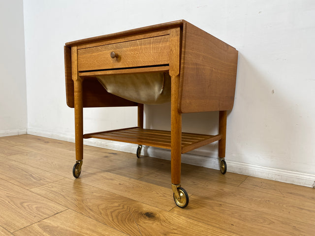 WMK I Besonders schöner skandinavischer Mid-Century Nähtisch auf Rollen & aufklappbar I Beistelltisch Kommode Nähkommode Schminkkommode Schminktisch Ablage Servierwagen Vintage Berlin Bielefeld Celle