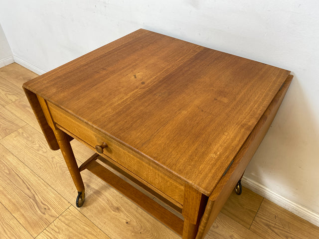 WMK I Besonders schöner skandinavischer Mid-Century Nähtisch auf Rollen & aufklappbar I Beistelltisch Kommode Nähkommode Schminkkommode Schminktisch Ablage Servierwagen Vintage Berlin Bielefeld Celle