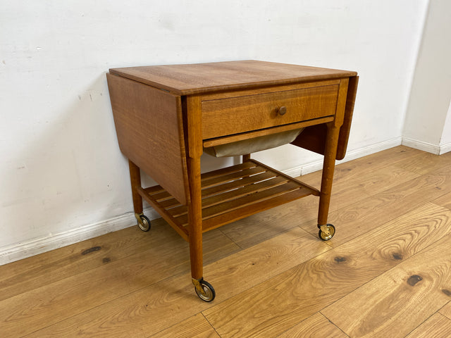 WMK I Besonders schöner skandinavischer Mid-Century Nähtisch auf Rollen & aufklappbar I Beistelltisch Kommode Nähkommode Schminkkommode Schminktisch Ablage Servierwagen Vintage Berlin Bielefeld Celle