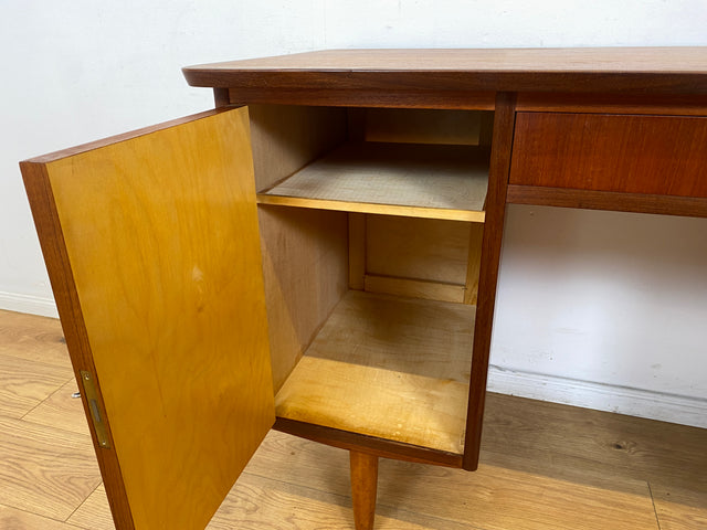 WMK I Hochwertiger skandinavischer Mid-Century Schreibtisch in Teakholz mit Schubladen & formschönen Holzgriffen I Writing Desk Bureau Sekretär Danish Design Vintage 50er 60er Teak Berlin Hamburg Köln
