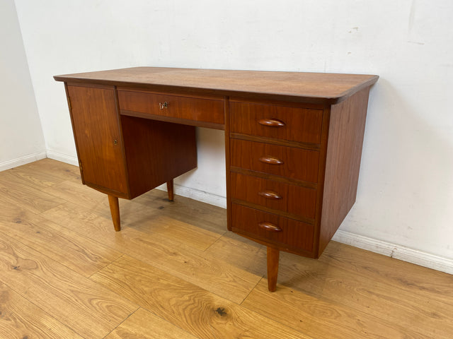 WMK I Hochwertiger skandinavischer Mid-Century Schreibtisch in Teakholz mit Schubladen & formschönen Holzgriffen I Writing Desk Bureau Sekretär Danish Design Vintage 50er 60er Teak Berlin Hamburg Köln