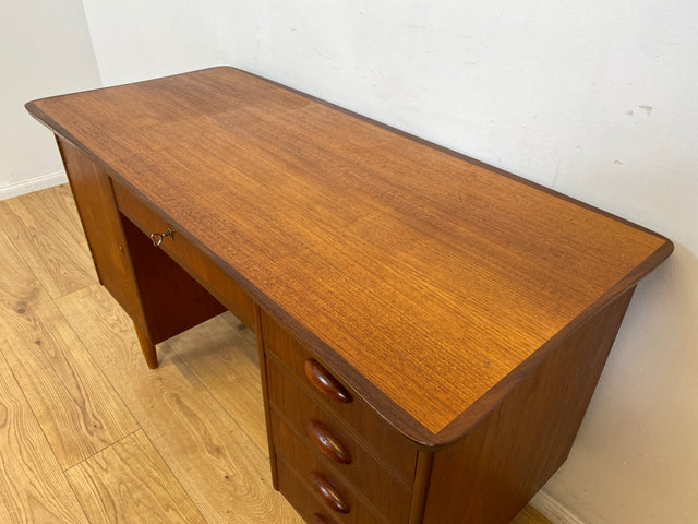 WMK I Hochwertiger skandinavischer Mid-Century Schreibtisch in Teakholz mit Schubladen & formschönen Holzgriffen I Writing Desk Bureau Sekretär Danish Design Vintage 50er 60er Teak Berlin Hamburg Köln