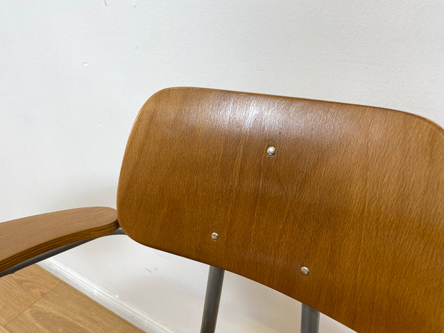 WMK # Seltener und praktischer skandinavischer Mid-Century Schulstuhl mit Schreibpult auf Metallrahmen # Seminarstuhl Stuhl Kinderschreibtisch Holzstuhl Schreibtischstuhl Kollegstuhl 60er 50er Vintage