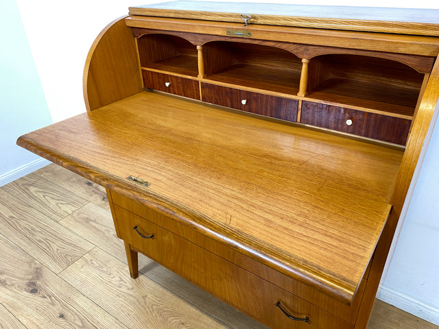 WMK I Formschöner skandinavischer Mid-Century Sekretär aus vollem Holz mit Messinggriffen I Schreibkommode Schreibtisch Kommode Wäschekommode 60er 70er Vintage Berlin Hamburg Dresden