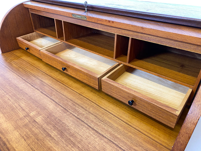 WMK I Stilvoller skandinavischer Mid-Century Sekretär in Teakholz I Schreibkommode Schreibschrank Schreibtisch Kommode Schminkkommode Wäschekommode Danish Design Vintage Teak Berlin München Hamburg