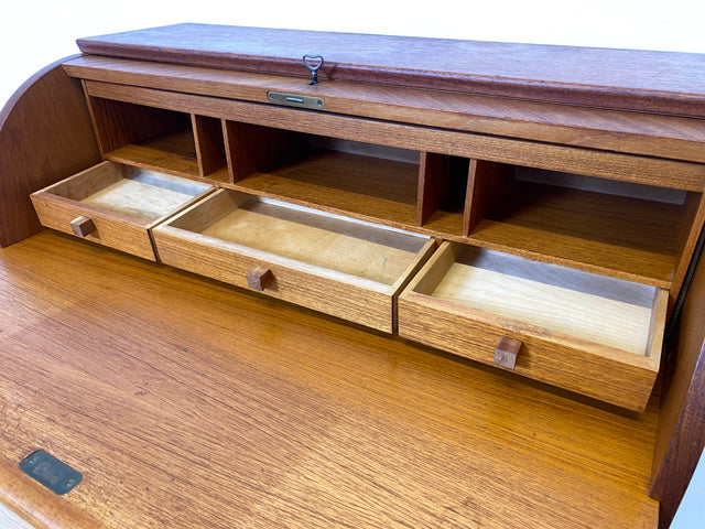 WMK I Stilvoller skandinavischer Mid-Century Sekretär in Teakholz I Schreibkommode Schreibschrank Schreibtisch Kommode Schminkkommode Wäschekommode Danish Design Vintage Teak Berlin Bremen Stuttgart