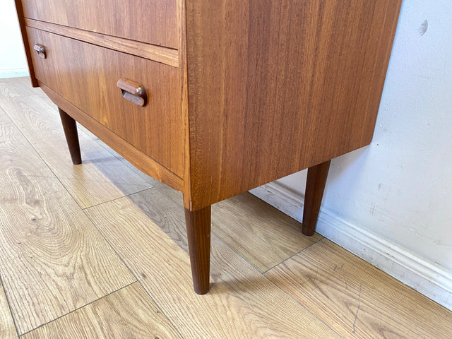 WMK I Hochwertiger skandinavischer Mid-Century Sekretär in Teakholz mit auszieh. Schreibfläche I Schreibschrank Schreibtisch Desk Kommode Wäsche Schmink Tisch Danish Design Vintage Berlin Köln Hamburg