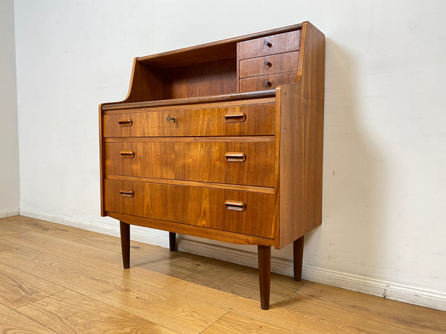 WMK I Hochwertiger skandinavischer Mid-Century Sekretär in Teakholz mit auszieh. Schreibfläche I Schreibschrank Schreibtisch Desk Kommode Wäsche Schmink Tisch Danish Design Vintage Berlin Köln Hamburg