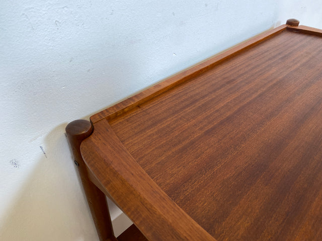 WMK I Stilvoller skandinavischer Mid-Century Servierwagen aus Teakholz auf Rollen mit abnehmbarem Serviertablett I Teewagen Beistelltisch Couchtisch Barwagen Danish Design Vintage Berlin Hamburg Köln