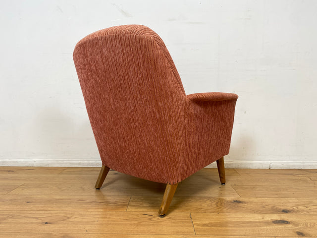 WMK I Formschöner & sehr gut erhaltener skandinavischer Mid-Century Sessel in Altrosa mit bequemen Federkernsitz