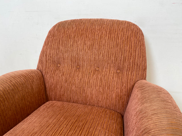 WMK I Formschöner & sehr gut erhaltener skandinavischer Mid-Century Sessel in Altrosa mit bequemen Federkernsitz