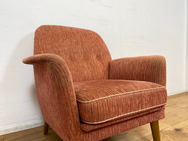WMK I Formschöner & sehr gut erhaltener skandinavischer Mid-Century Sessel in Altrosa mit bequemen Federkernsitz