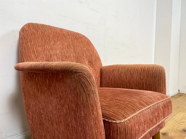 WMK I Formschöner & sehr gut erhaltener skandinavischer Mid-Century Sessel in Altrosa mit bequemen Federkernsitz