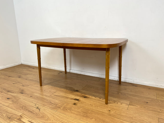 WMK I Sehr schöner skandinavischer Vintage Esstisch mit hübschen Tischbeinen, ausziehbar auf 180cm I Tisch Holztisch Küchentisch Ausziehtisch Dining Table 70er 80er Berlin Nürnberg Frankfurt Bremen